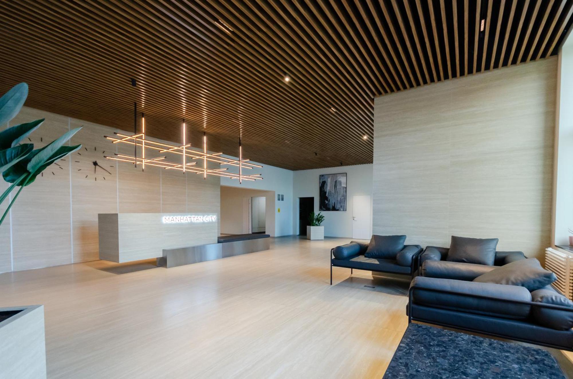 Petrovdom Luxury Living In Rc Manhattan *