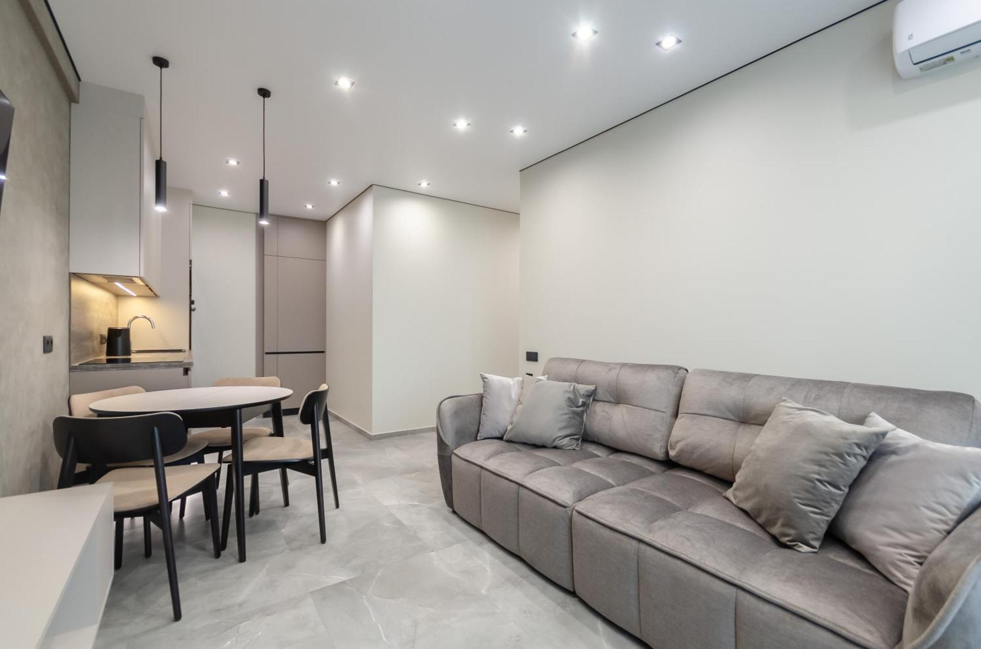 Petrovdom Luxury Living In Rc Manhattan